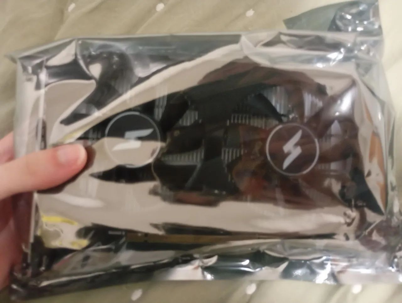 Placa de Vídeo Rx 580 8gb(com defeito) - Foto 3