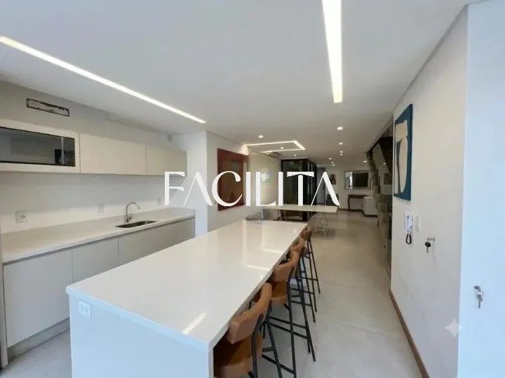 Casa com 3 quartos para locação no bairro Campeche, Florianópolis