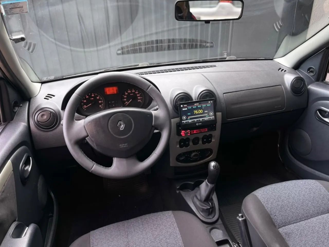 Renault Logan Expression Flex 1.6 16V 4P 2009 - Foto 5