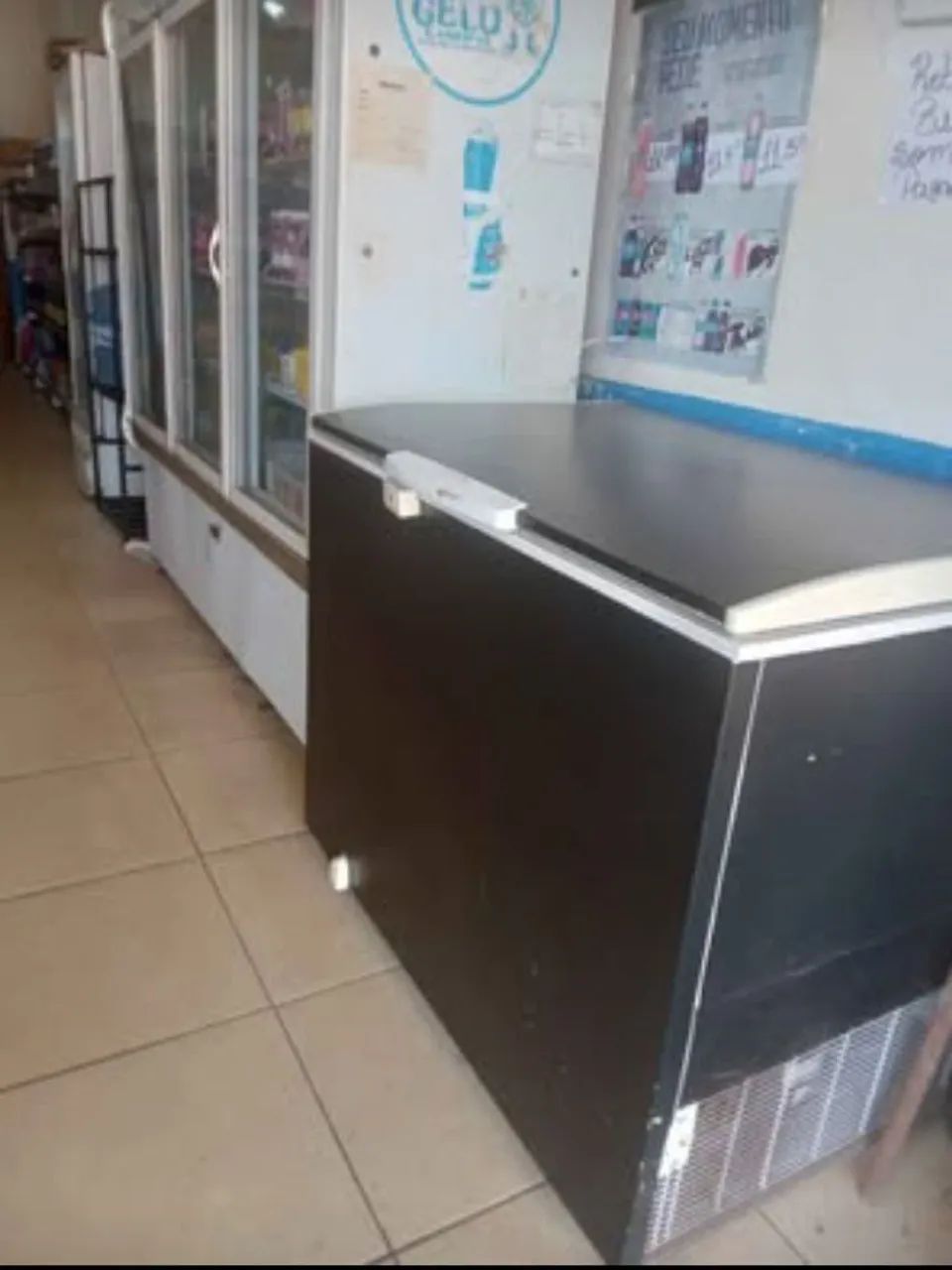  Vende-se comércio em funcionamento, o ponto  é alugado. Contato  *  - Foto 6