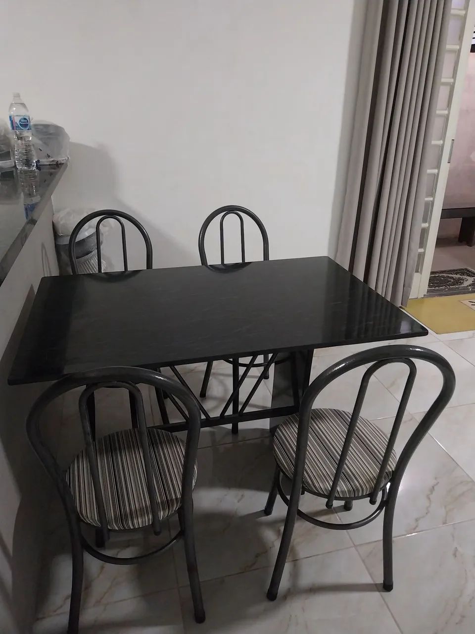 Mesa de ferro 4 lugares