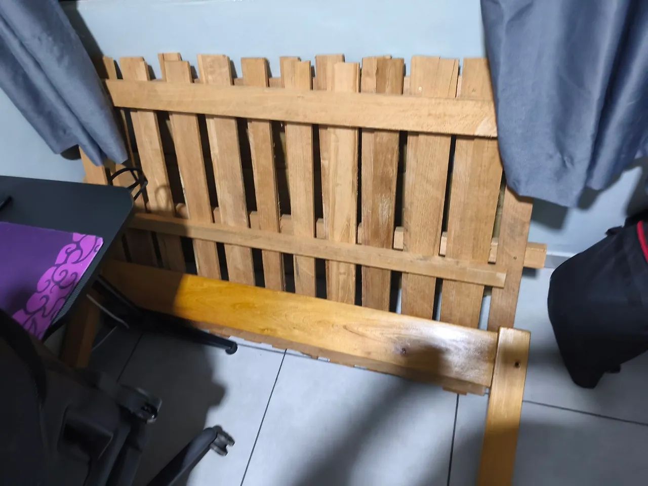 Vendo cama madeira maciça junto com colchão Ortobom  - Foto 3