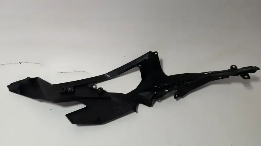 Carenagem Lateral Kawasaki Zx4r 24/26 L/e Orig 63769 Preto - Peças