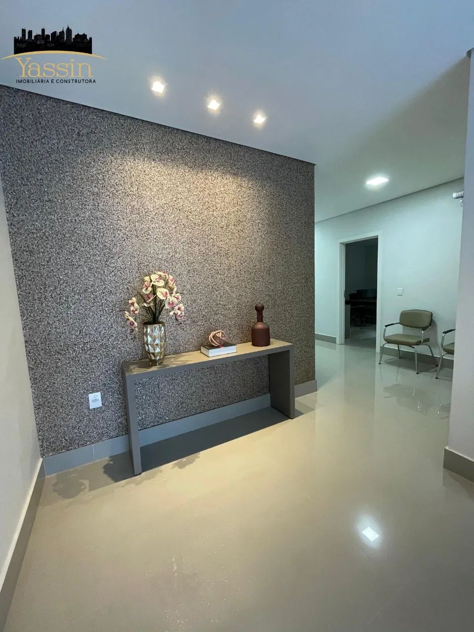 Imóvel comercial de alto padrão com 6 salas e 823m² de área - Cuiabá-MT, Bairro Araés - Ve - Foto 5