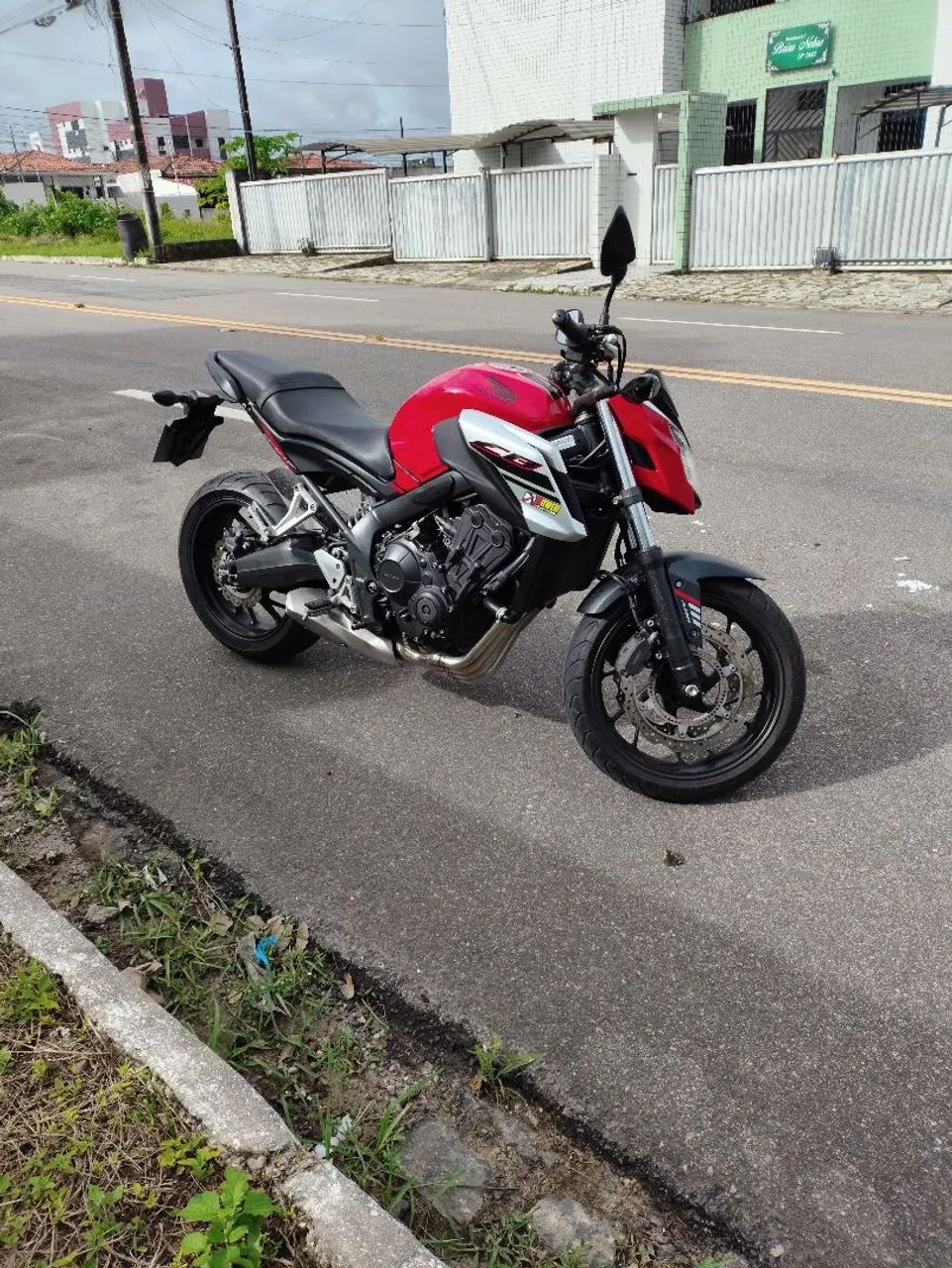 HONDA CB 650F 2018 - Foto 2
