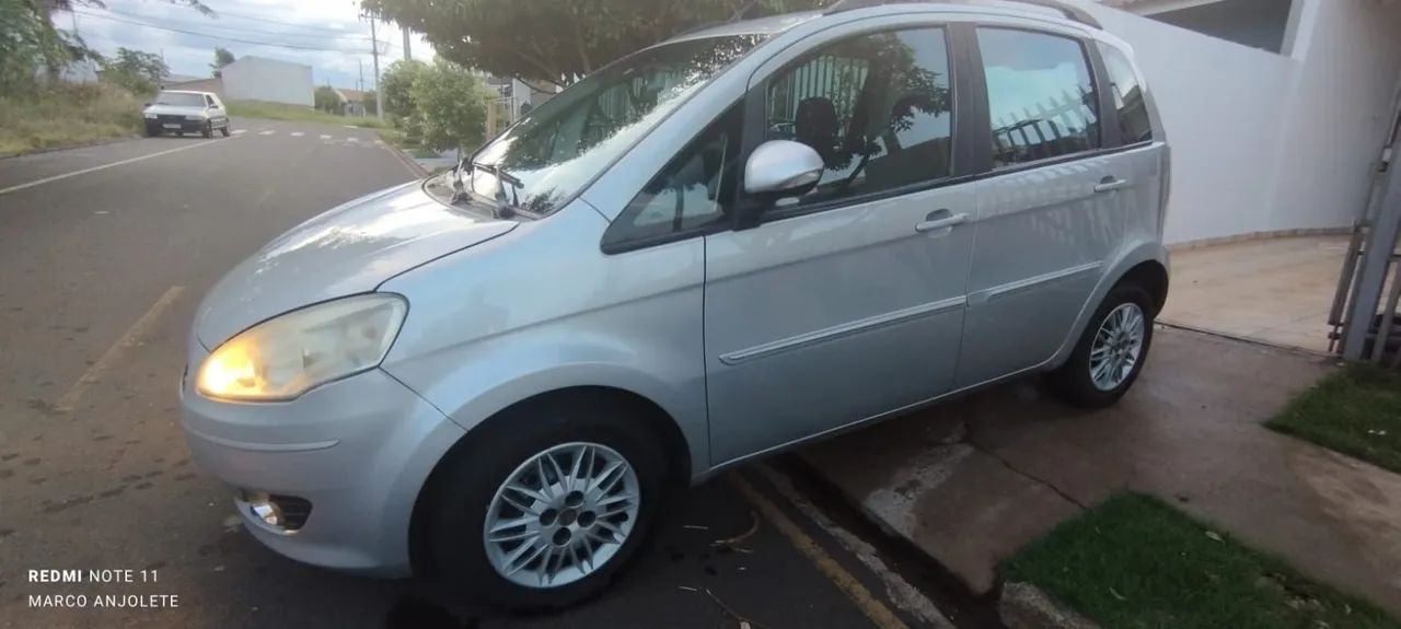 Fiat Idea Attractive 1.4 Fire Flex 8V 5P 2012 - Foto 3
