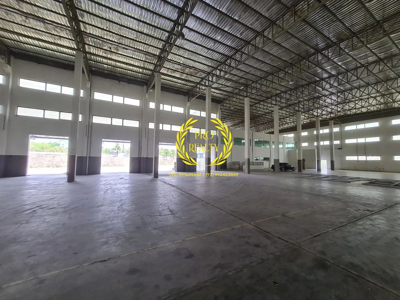 Galpão Distrito 2/ Habite-se e AVCB/ 2.000m²/  Docas e pátio/ condomínio/