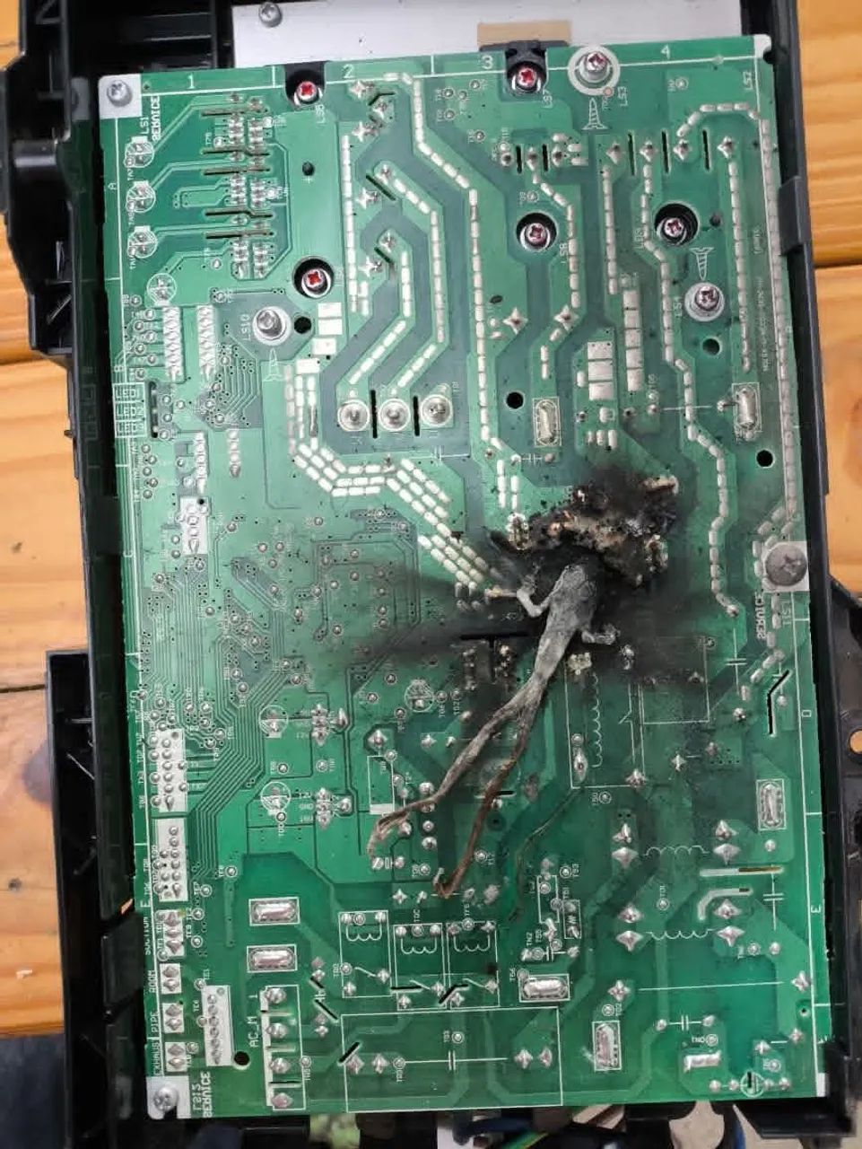 Conserto de placa de ar condicionado  - Foto 3