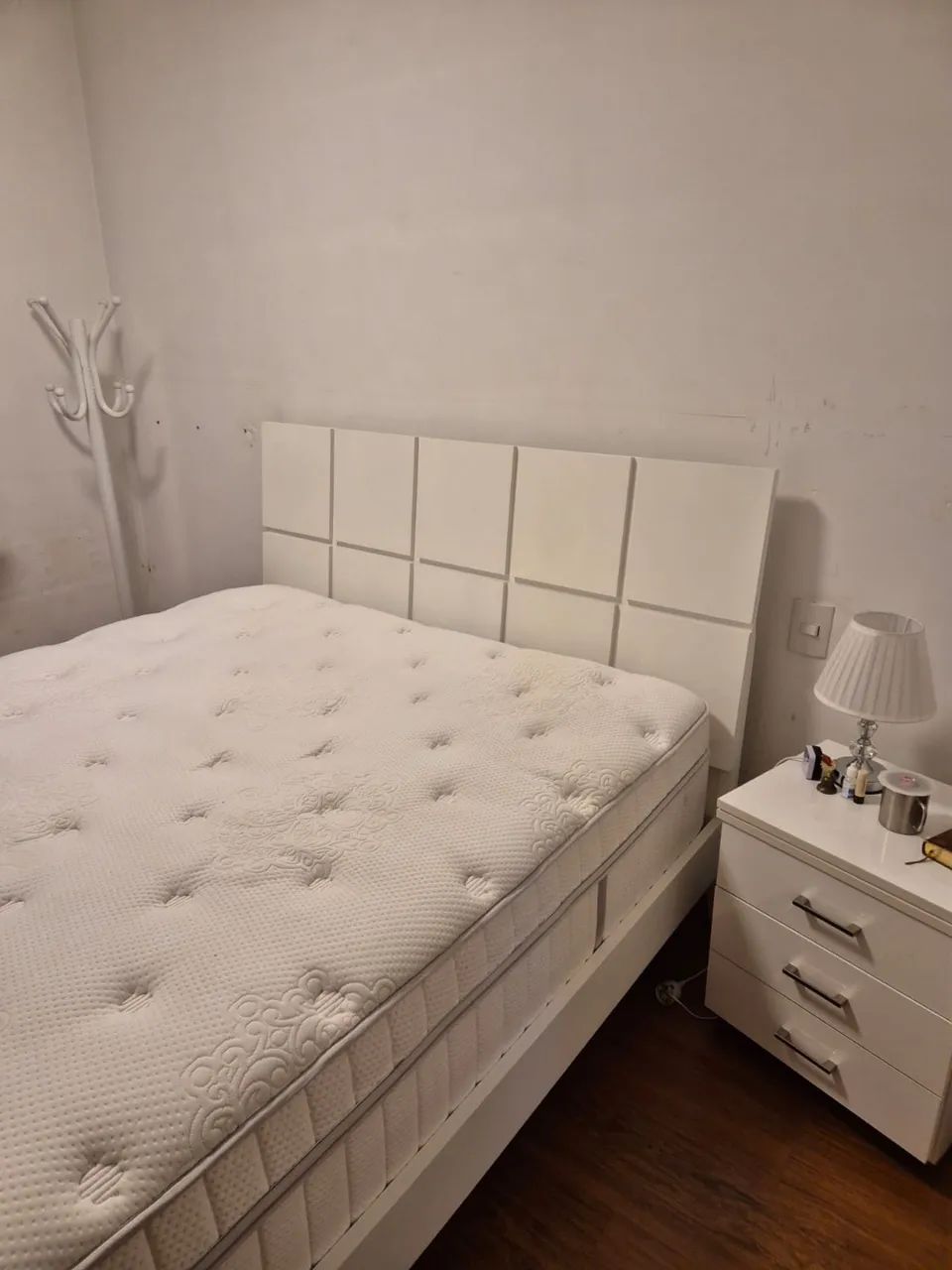 Colchão queen size com cama
