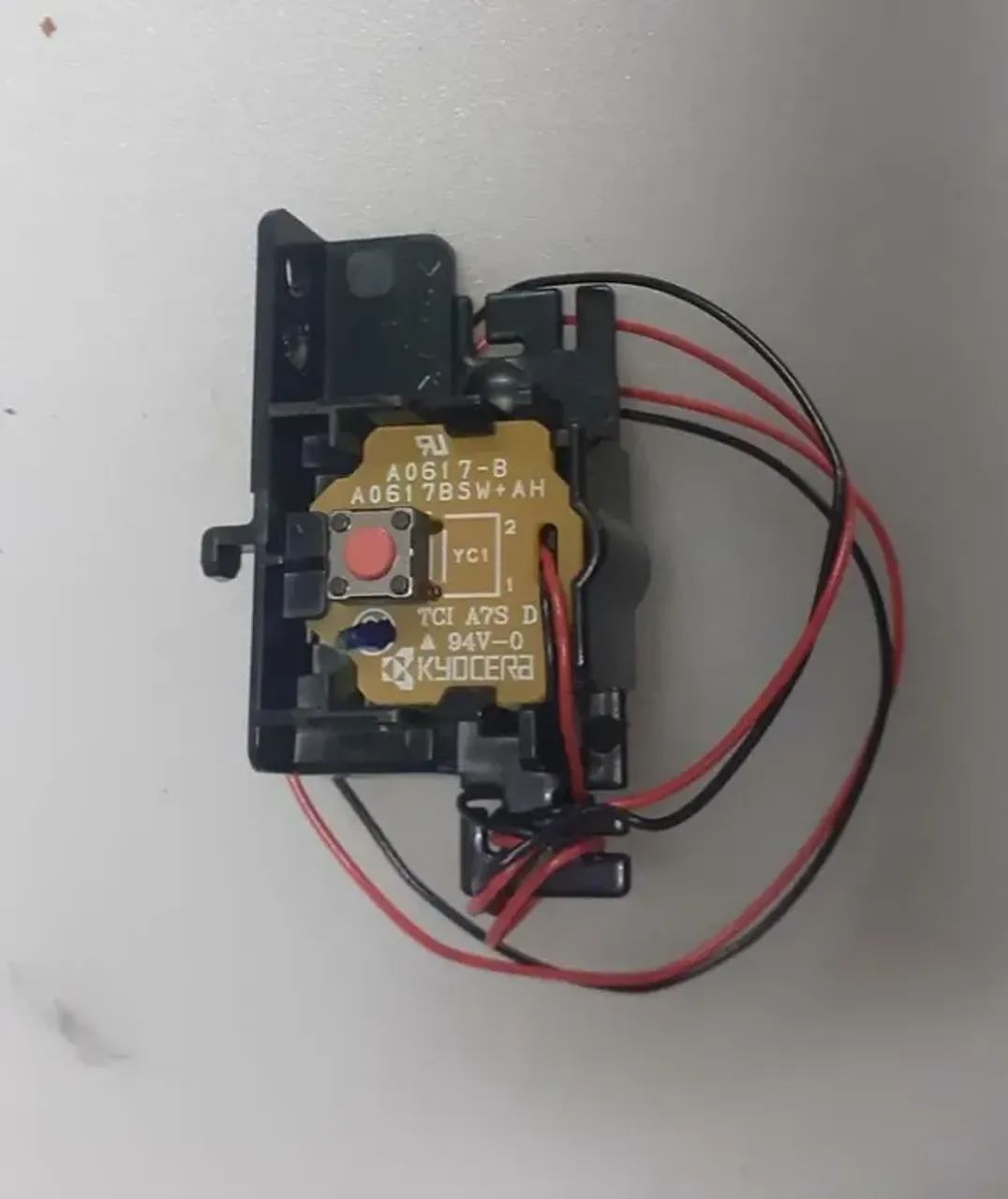 A0617-B   Botão liga/desliga da placa de circuito para impressora Kyocera M2135dn 