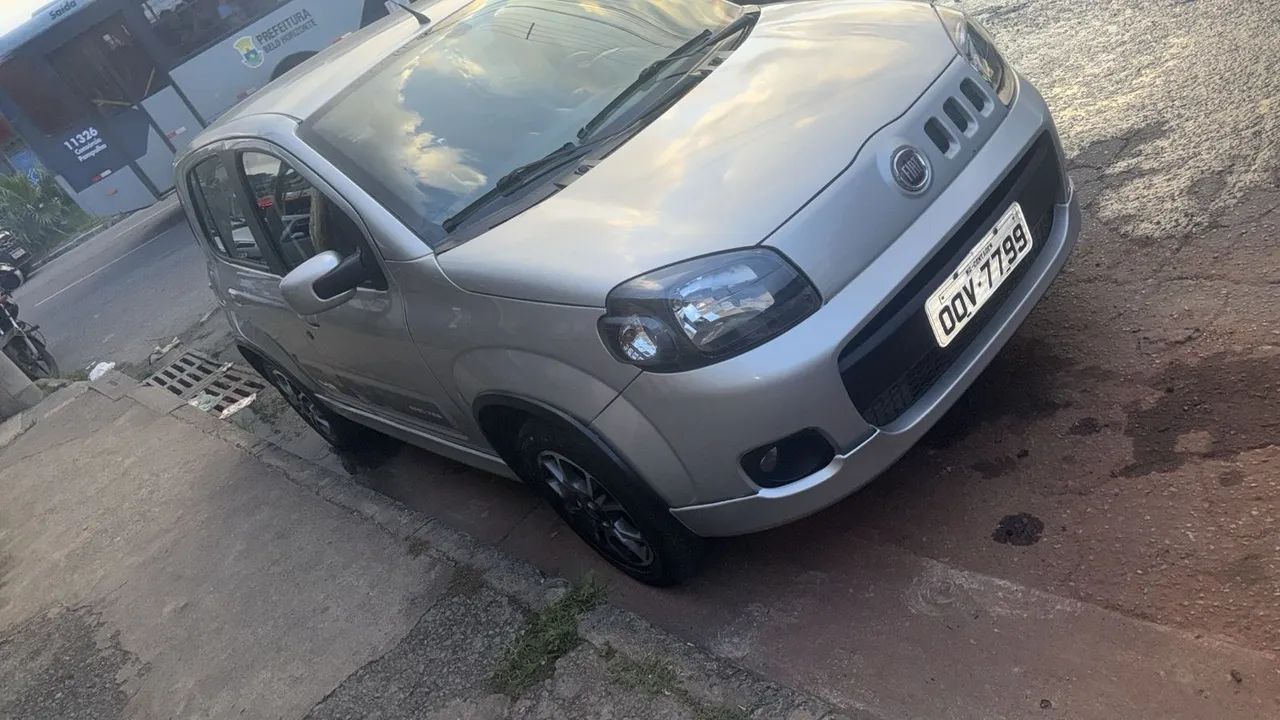 Fiat Uno Sporting 1.4 EVO Fire Flex 8V 4P 2013 - Foto 3