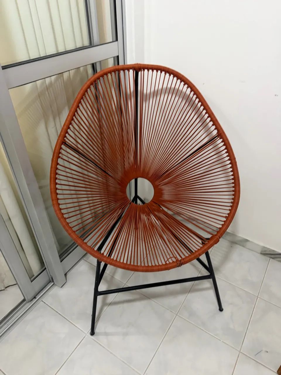 Vendo Cadeira Oval Laranja - Foto 3
