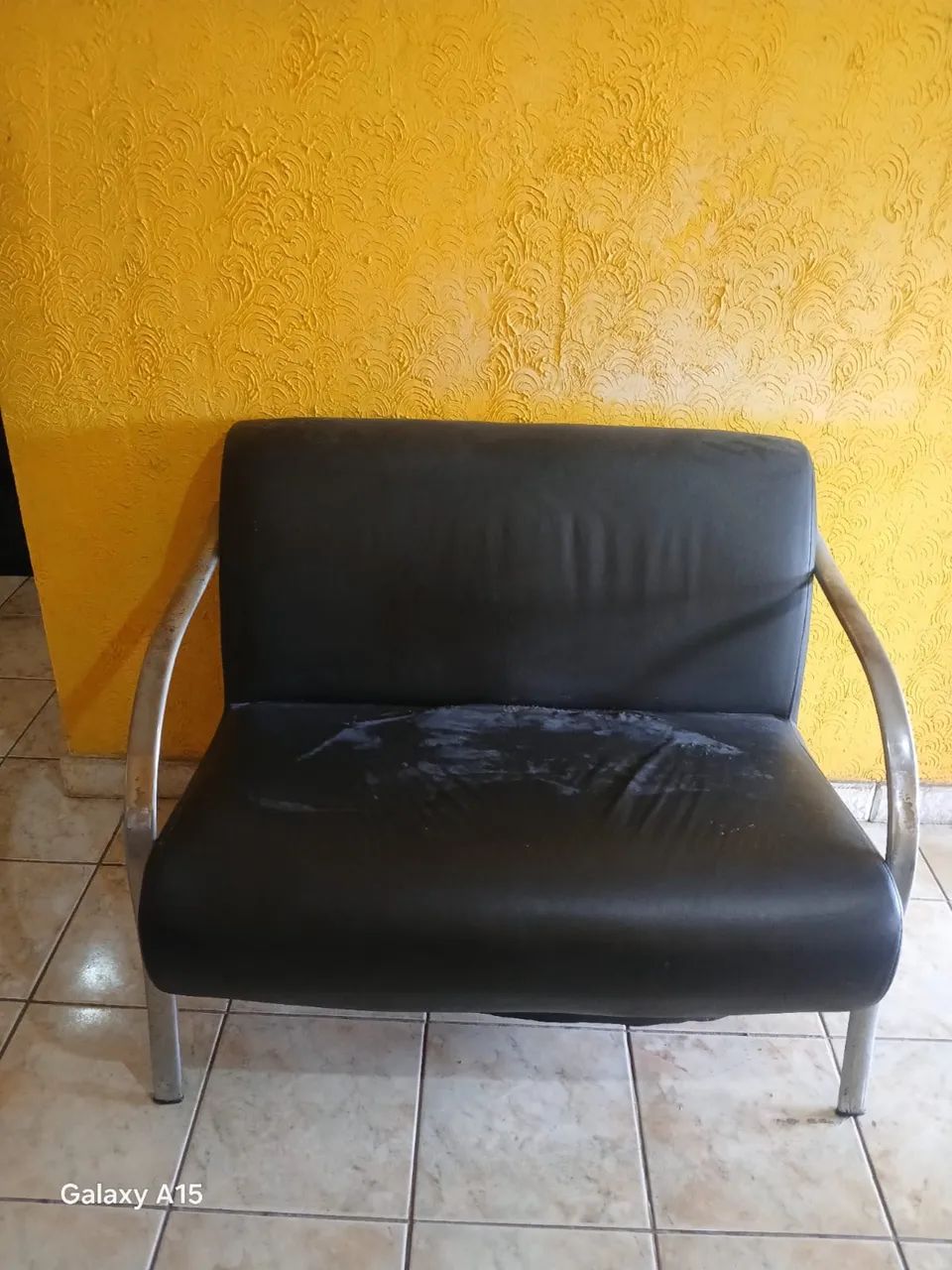 Conjunto sofá e poltrona 