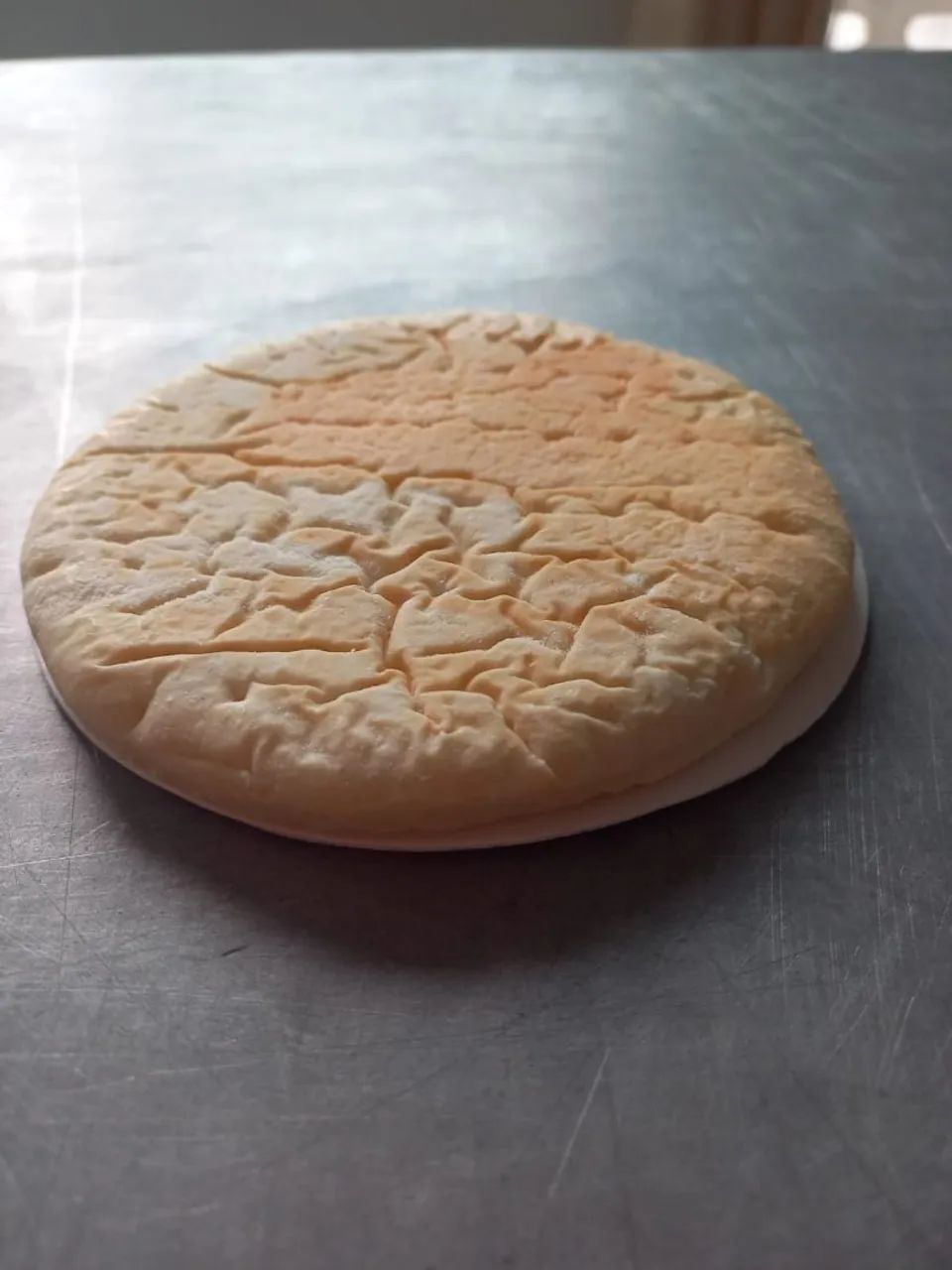 Pizza brotinho semi-pronta 15cm (massa) 1,99 já vai com o disco - Foto 3