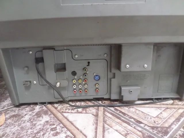 Sony  TV de Tubo 29 Pol. - Foto 5