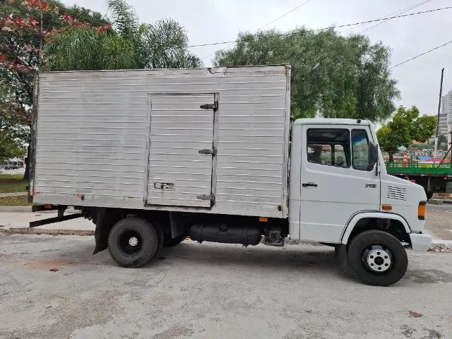 MB 710 Bau Chapeado - Foto 5