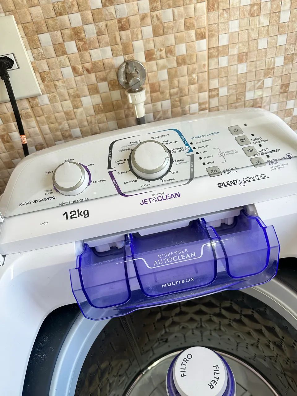 Lavadora de Roupas Electrolux LAC12 + 12Kg Cesto Inox 12 Programas de Lavagem - Foto 3