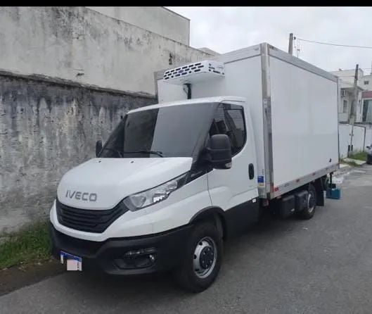 Iveco Daily DAILY CHASSI 35-160 Curto 3.0 (Die.)(E6) 2025
