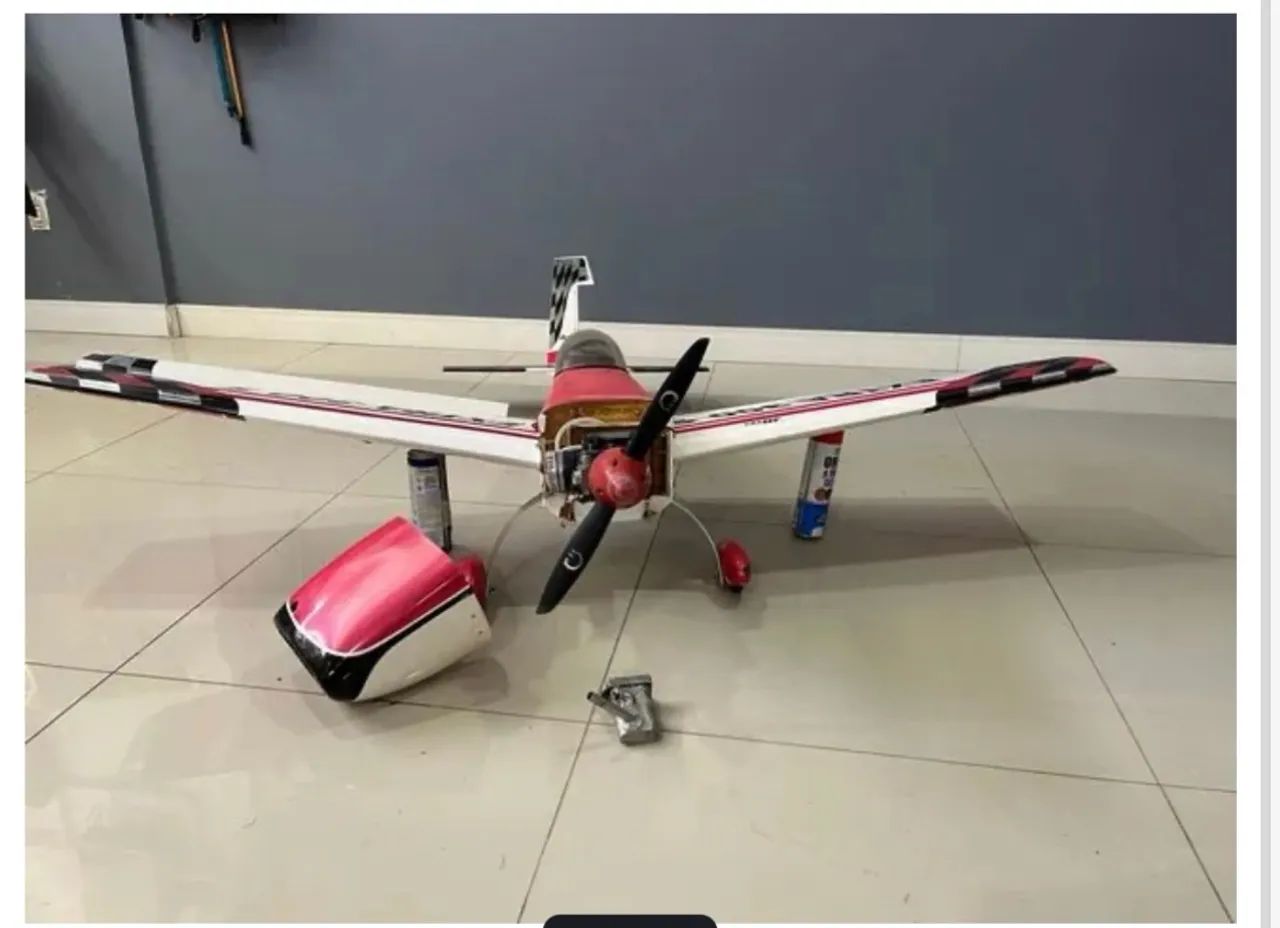 Aeromodelo Extra 300 - Foto 4