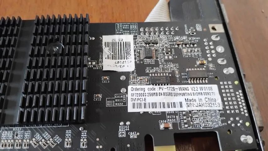 Placa de video nvidia 7200 512mb Pci-e - Foto 4