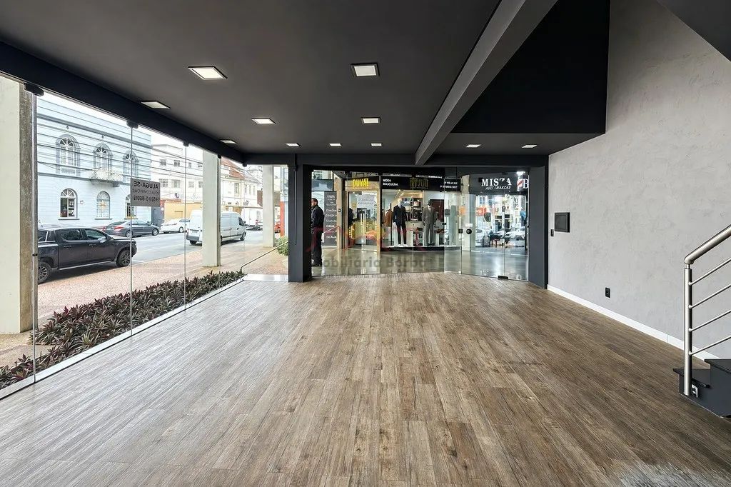 SALA COMERCIAL COM MEZANINO NO CENTRO DE JOINVILLE - Foto 4