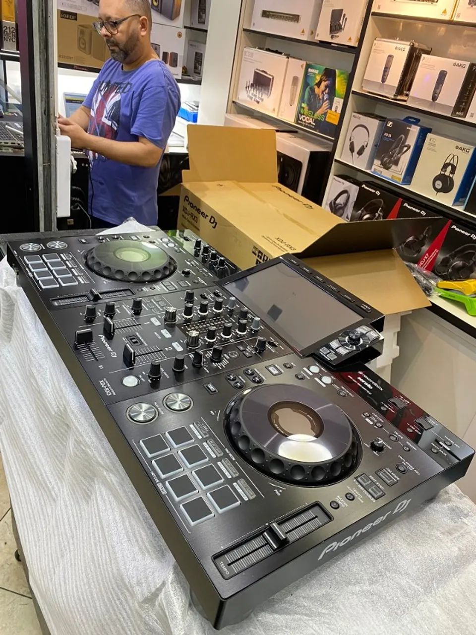 Pré Venda Controladora Pioneer DJ XDJ-RX3 Oferta World Of Music  - Foto 2