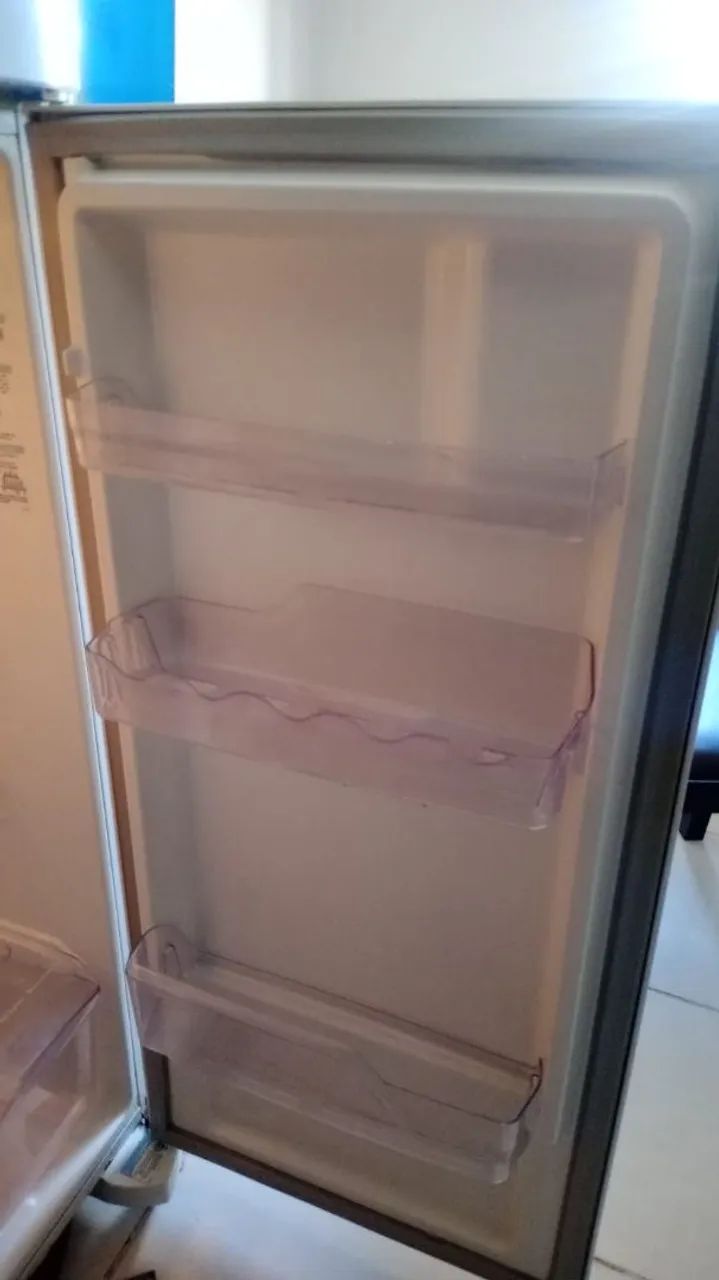 Geladeira Eletrolux 110V 2 portas  - Foto 3