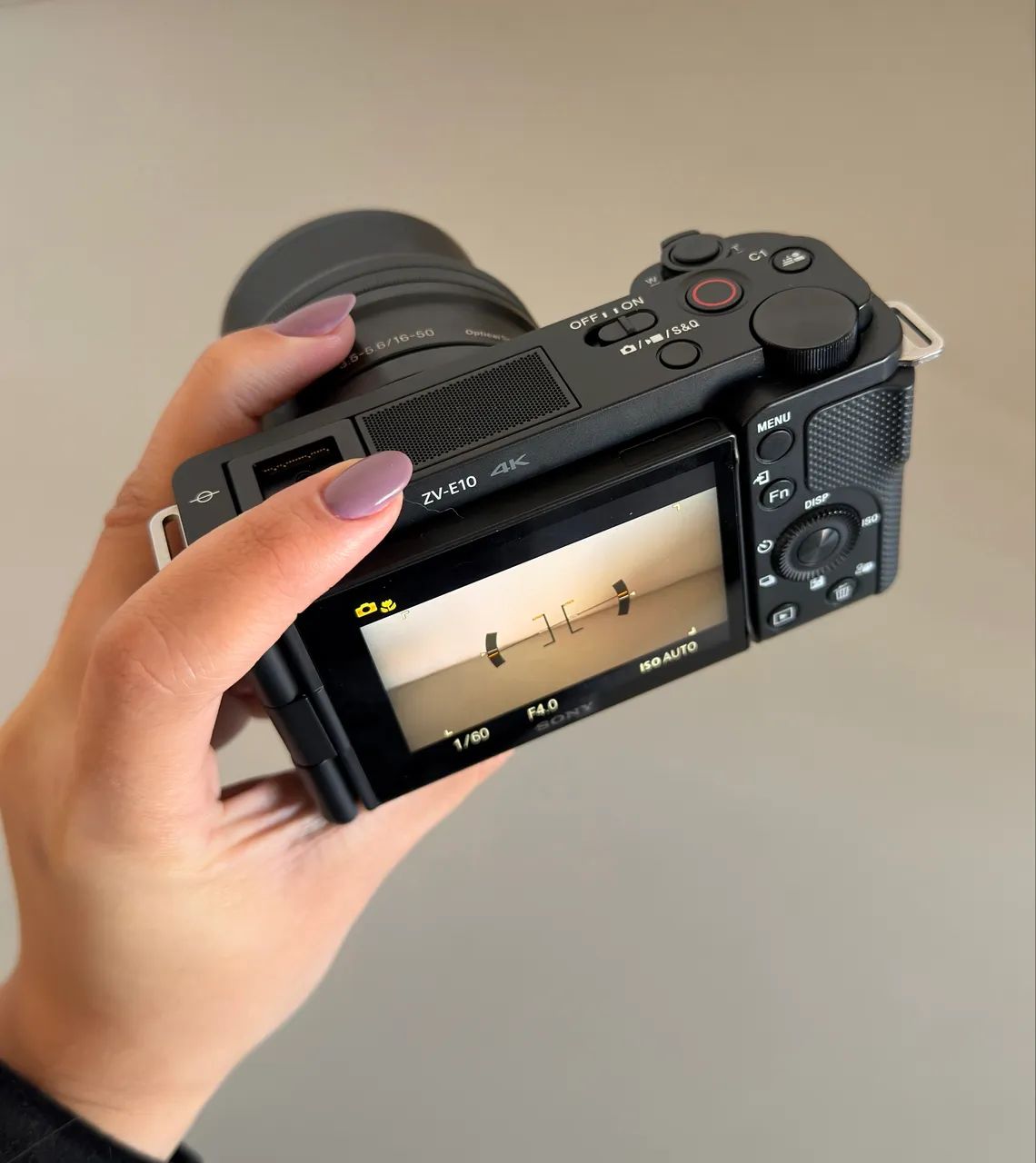SONY ZV-E10 | COM LENTE - Câmeras e Filmadoras - Xaxim, Curitiba