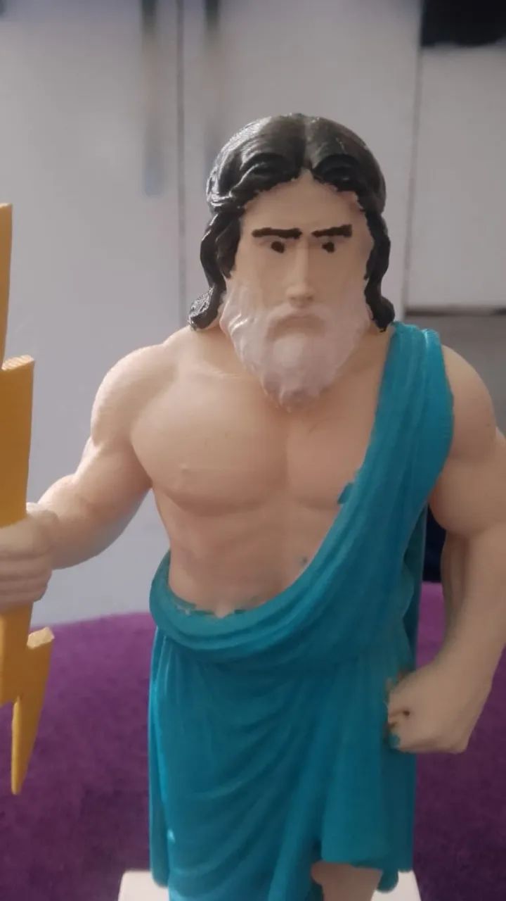 Boneco do ZEUS tamanho 18 centímetros.  - Foto 5