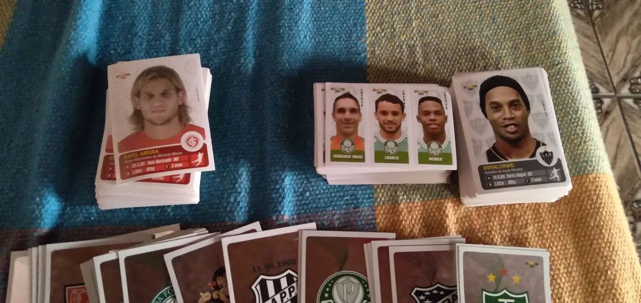 Figurinhas camp. Brasileiro 2013 - Foto 2