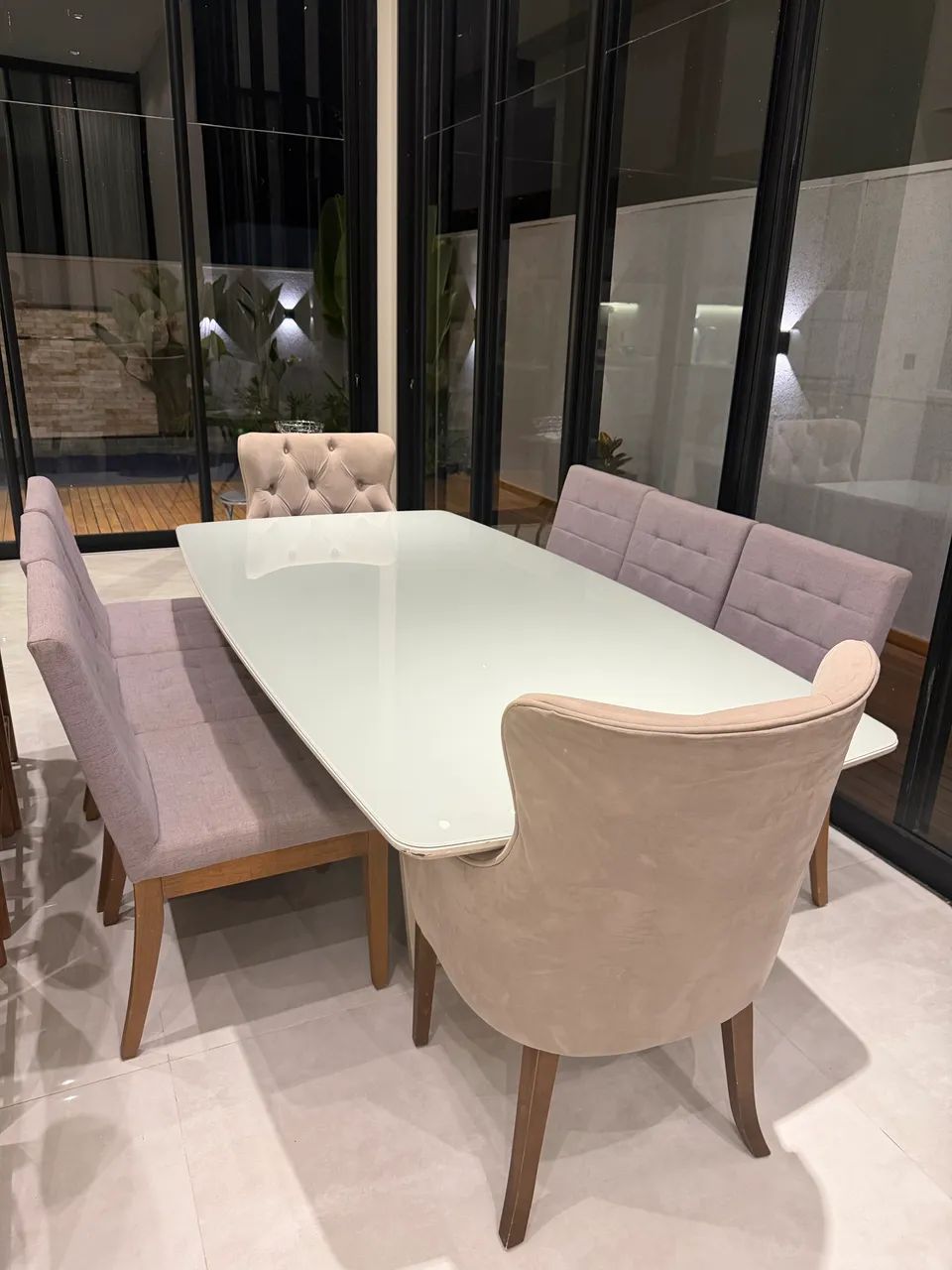Mesa e cadeiras 8 lugares - Foto 4