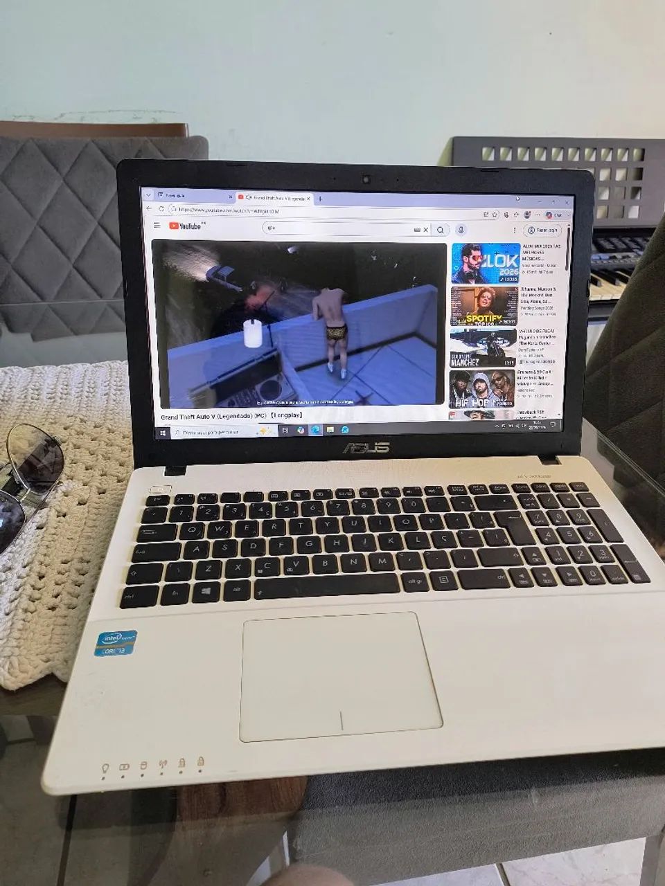 Notebook excelente com SSD 