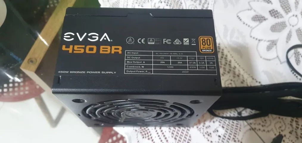 Fonte EVGA 450W 80 Plus Bronze 100-BR-0450-K