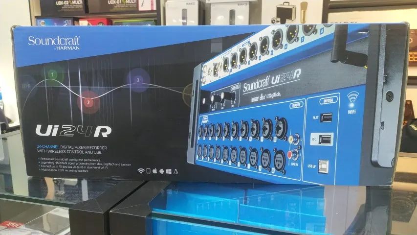 Mesa de Som Digital Soundcraft UI24r Oferta World Of Music - Aparelhos ...