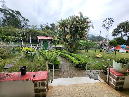 Casa com 6 dormitórios para alugar, 806 m² - Alto - Teresópolis/RJ