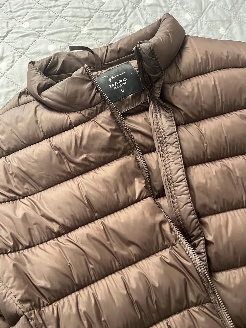 Jaqueta de frio marrom 