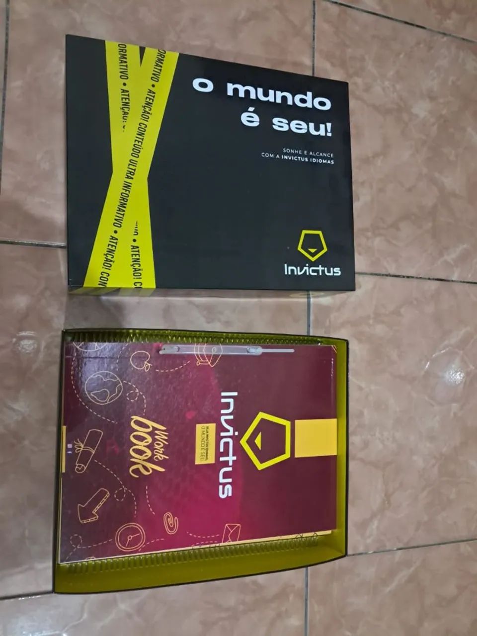 LIVROS DE INGLÊS INVICTUS FORTALEZA  - Foto 3
