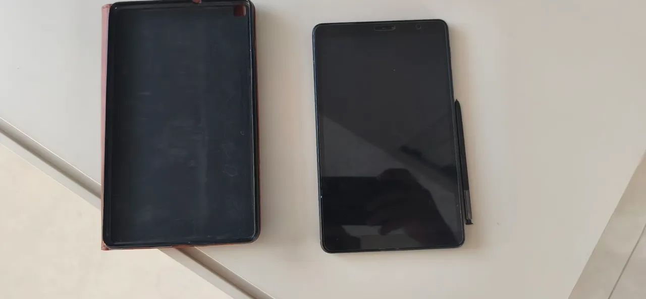 ? Samsung Galaxy Tab A 8" com S Pen - SM-P205 - 32GB