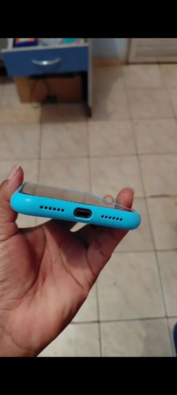Vendo iPhone XR 10 tudo ok contato adzzap Aurélio * - Foto 2