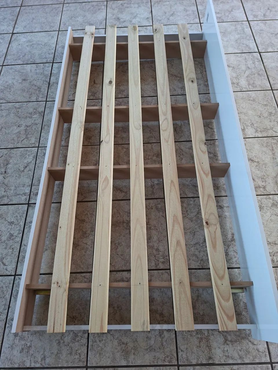 Cama sofá com cama auxiliar e um colchão  - Foto 3