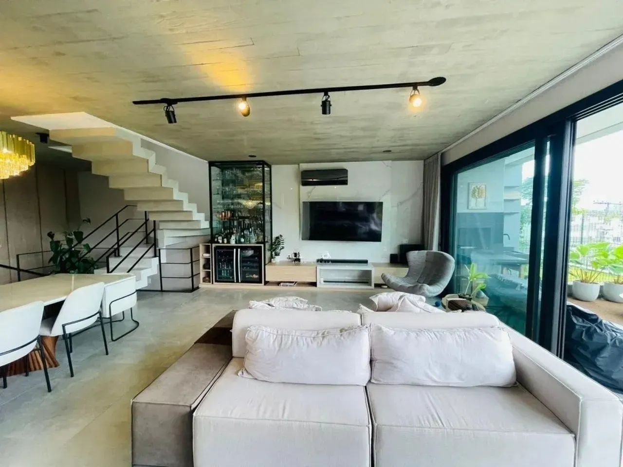 Imóvel para venda possui 413 metros quadrados com 4 quartos - Foto 4