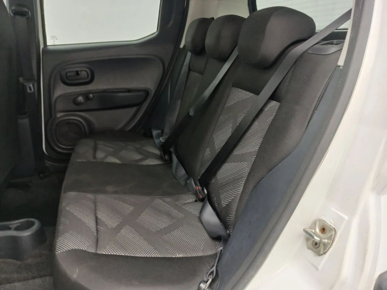 Fiat Mobi LIKE ON 1.0 Fire Flex 5p., foto 17 de 18