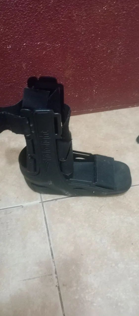 Vendo bota ortopédica 