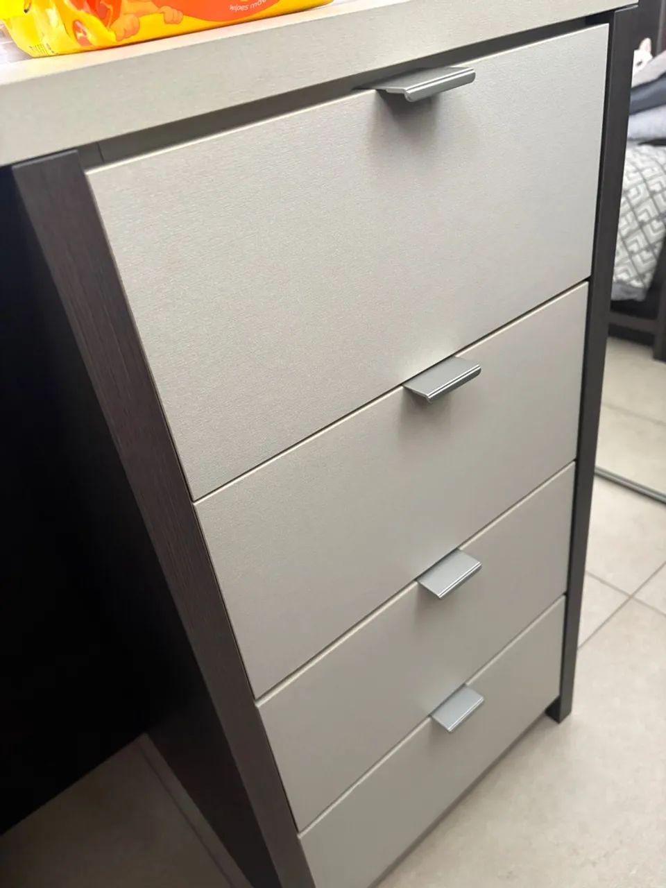 Cama viúva com escrivaninha 4 gavetas com colchão  - Foto 5