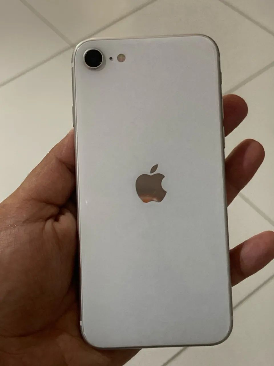 Vende-se IPhone SE - Foto 2