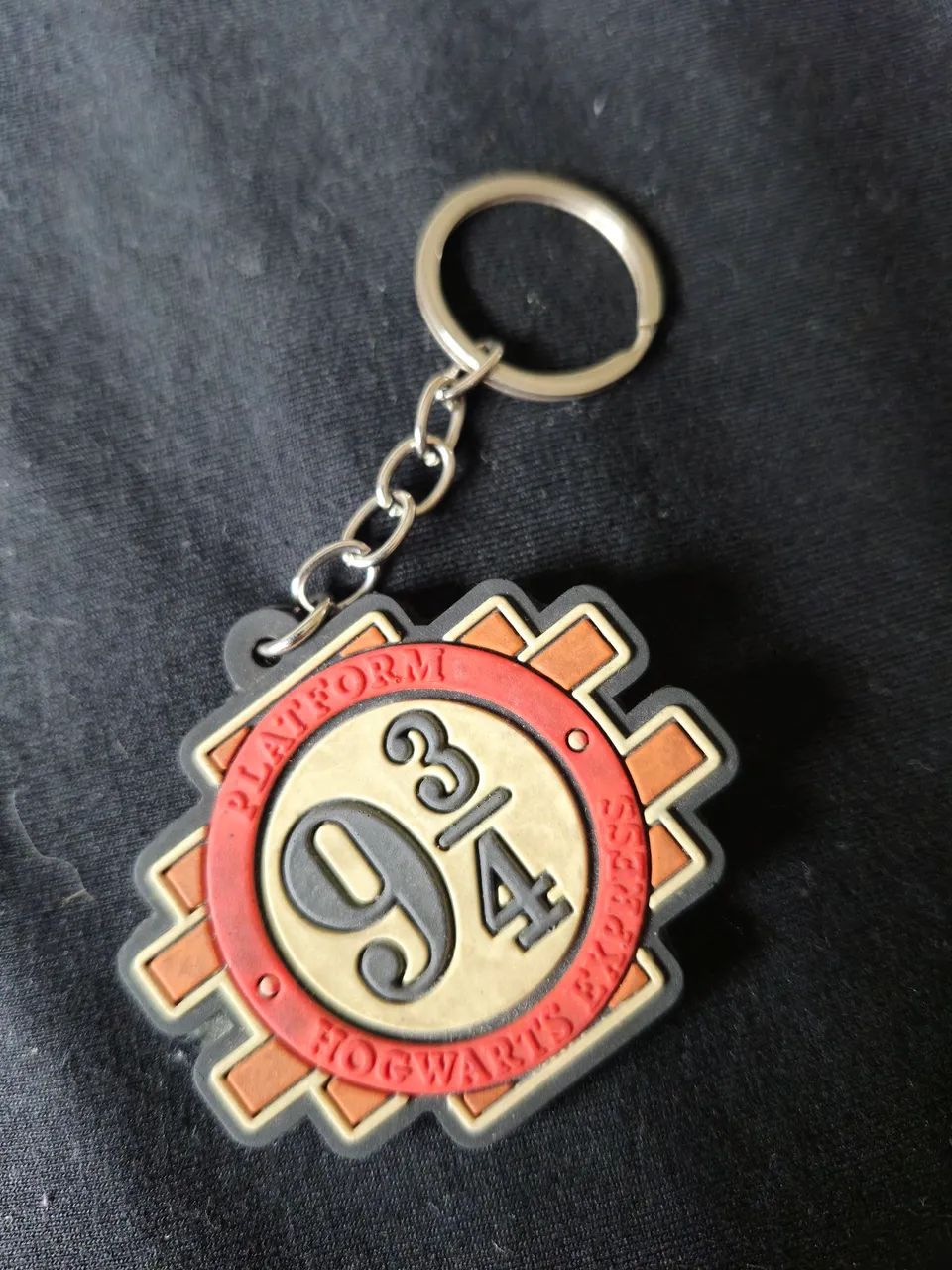 R$ 19 | Chaveiro Harry  Potter | Platform 9 3/4 | Hogwarts Express | Excelente Estado - Foto 3