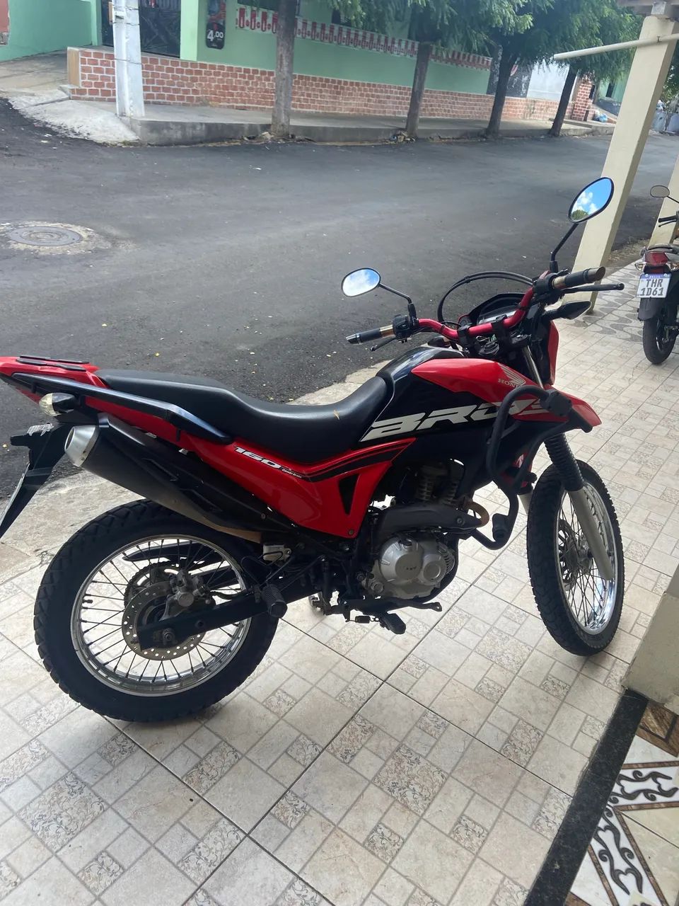 Bros 160 
