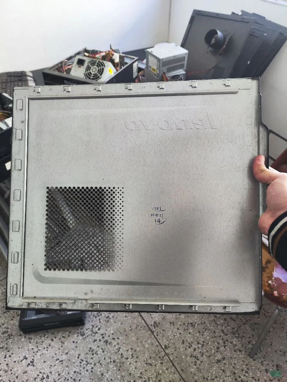 11 Tampas para pcs desktop de aluminio + 1 cooler - Foto 4