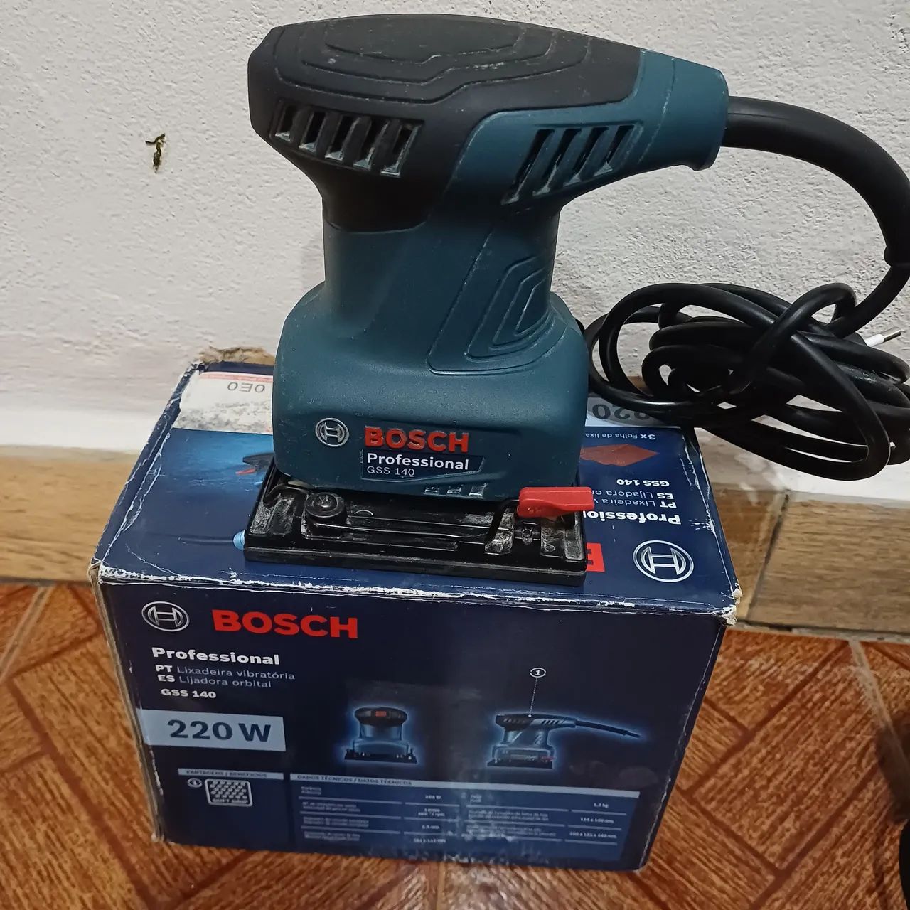Lixadeira orbital Bosch 
