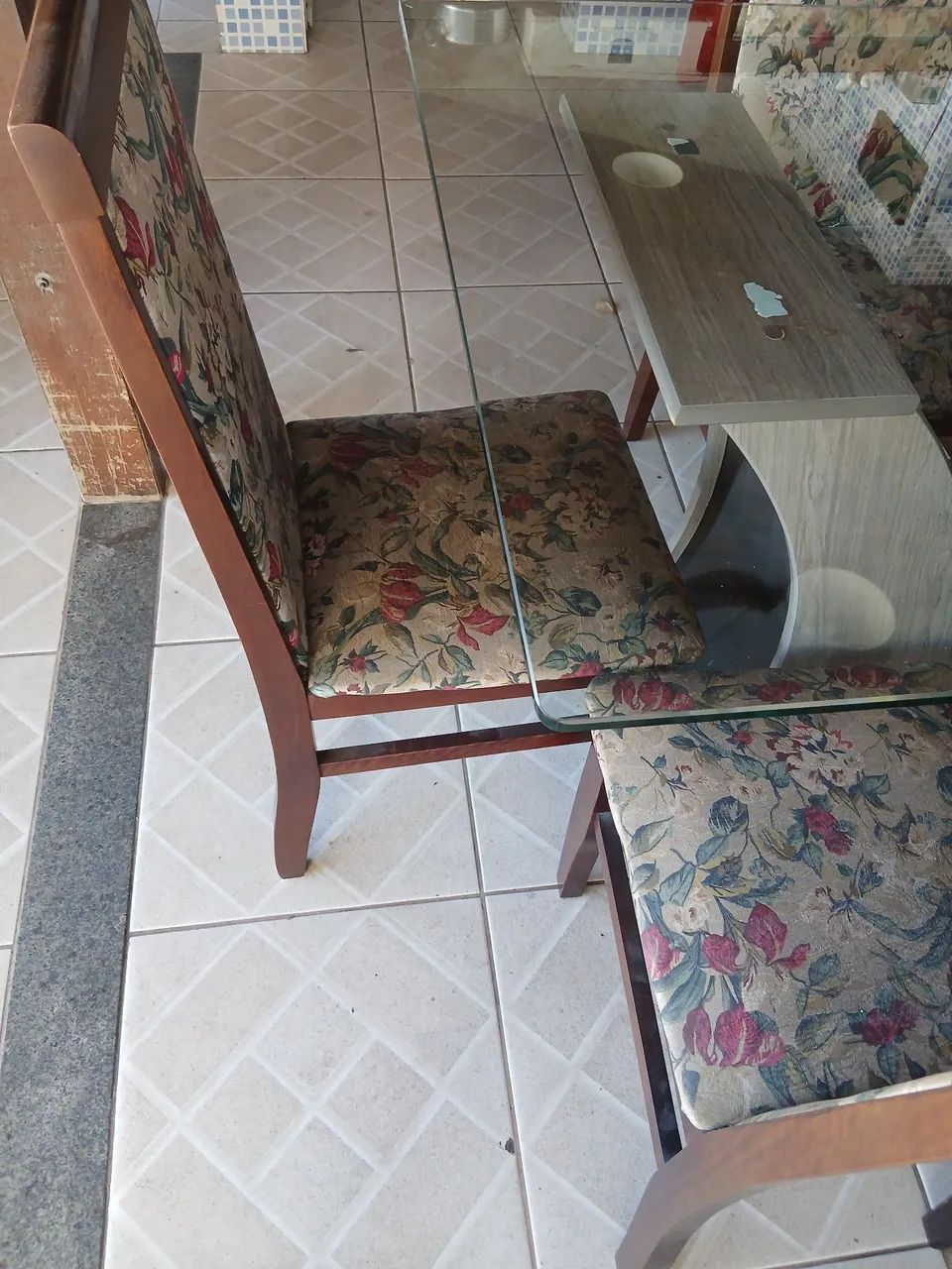 Mesa de vidro 4 cadeiras - Foto 5